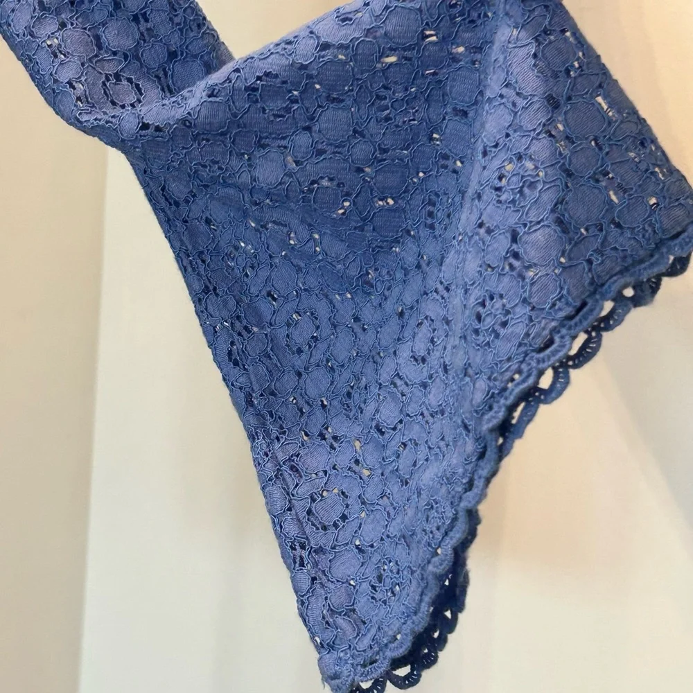 Banana Republic Lacey Blouse Crochet Like Overlay Pretty Periwinkle Size Medium